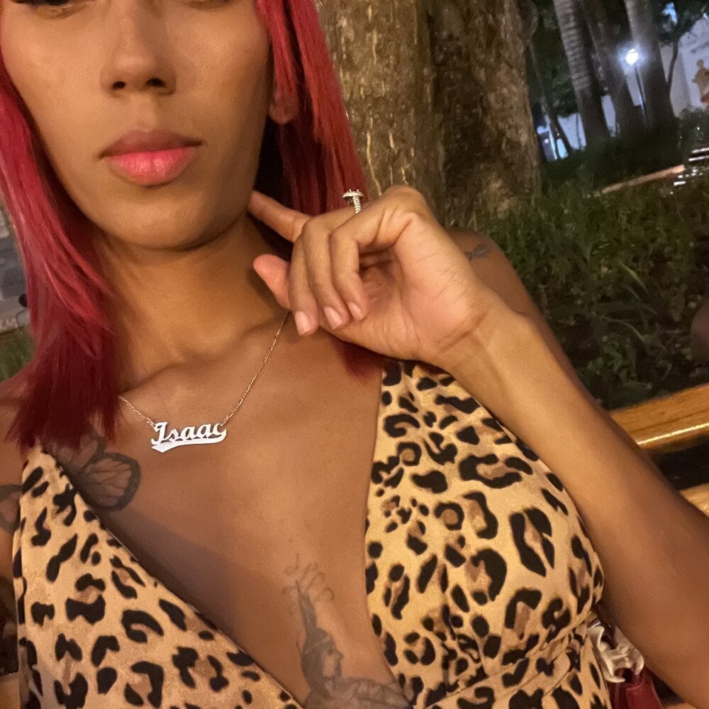 Zasha_Romero Chatroom