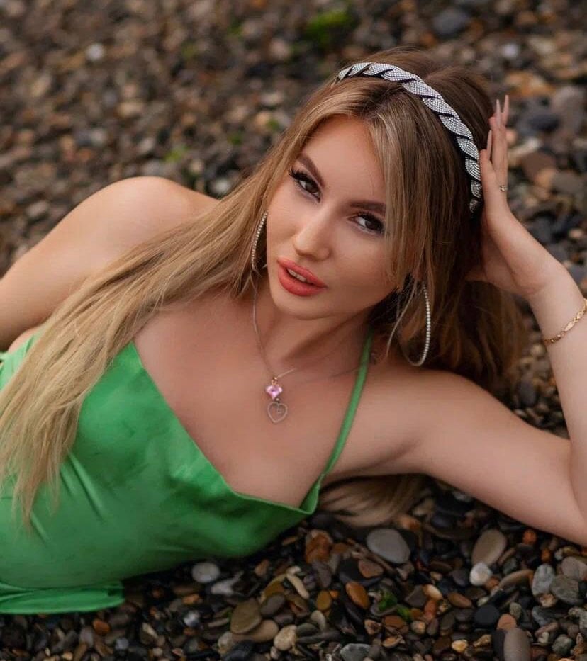 _BellaClark Chatroom