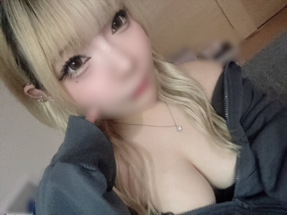 _Risa_kawaii Chatroom