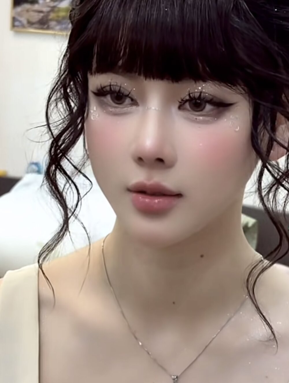 _ly__ Chatroom