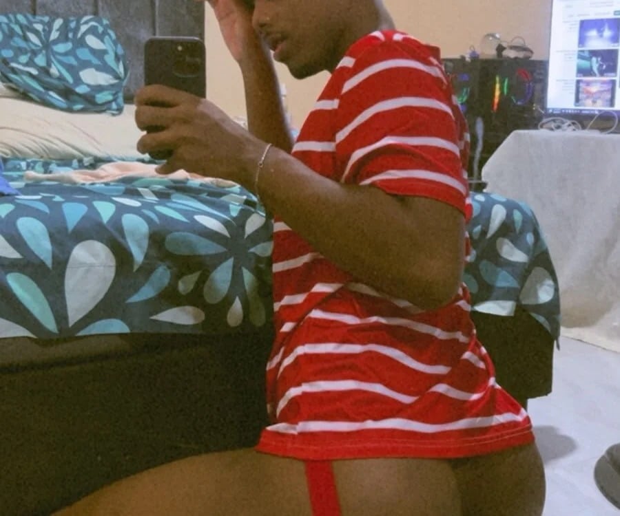 _noah_Adams Chatroom