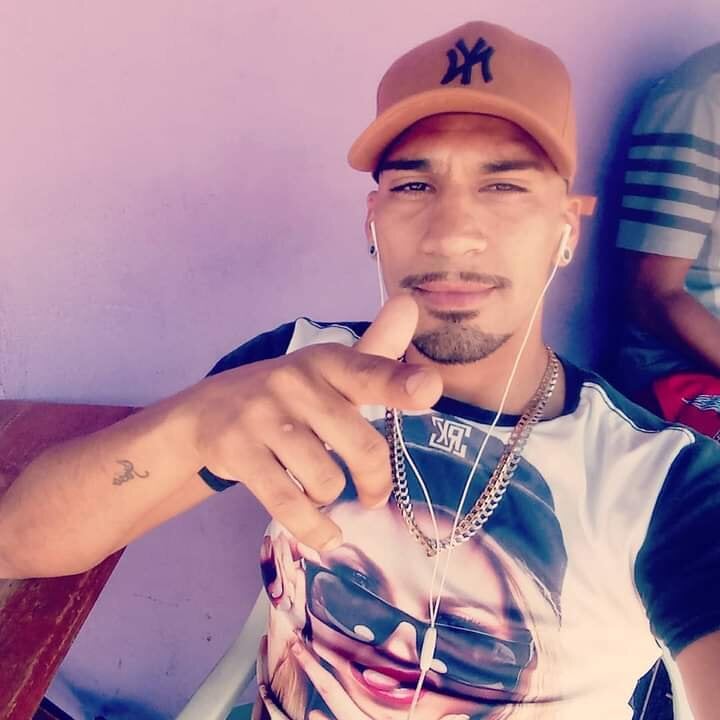 adriabis013 Chatroom