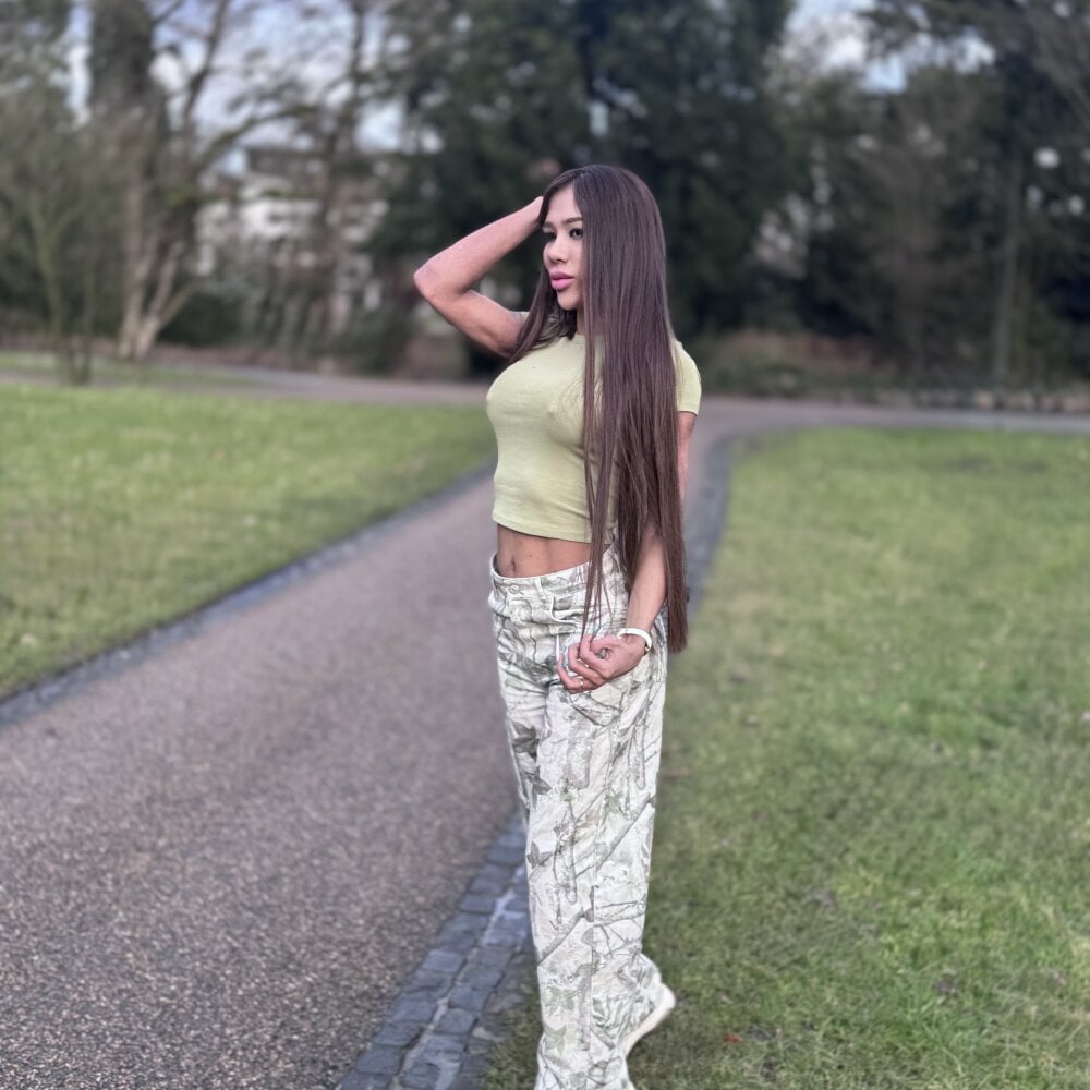 alehia_horsecock Chatroom