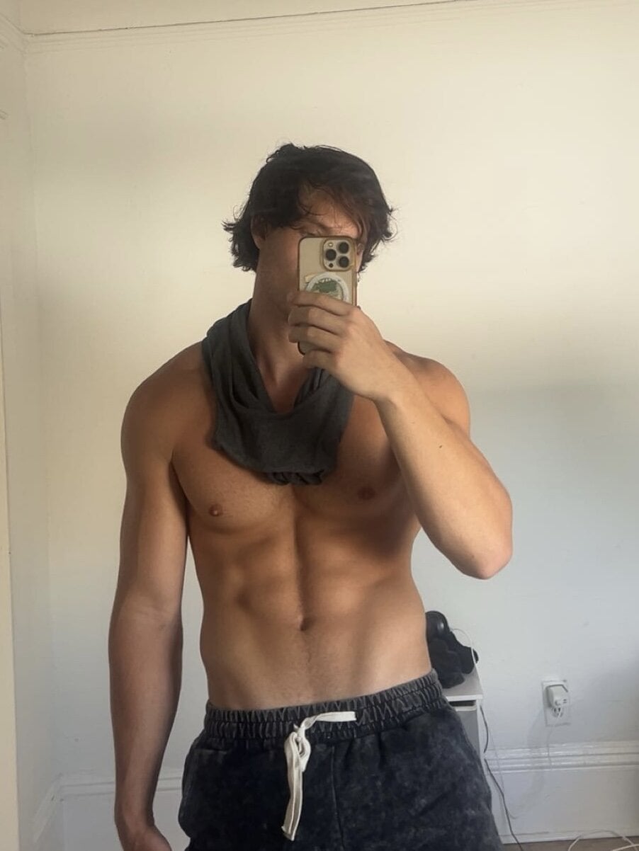 alex_islivee Chatroom