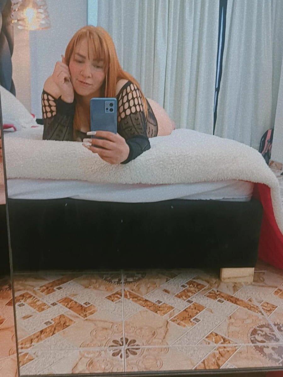 alexiaystive3 Chatroom