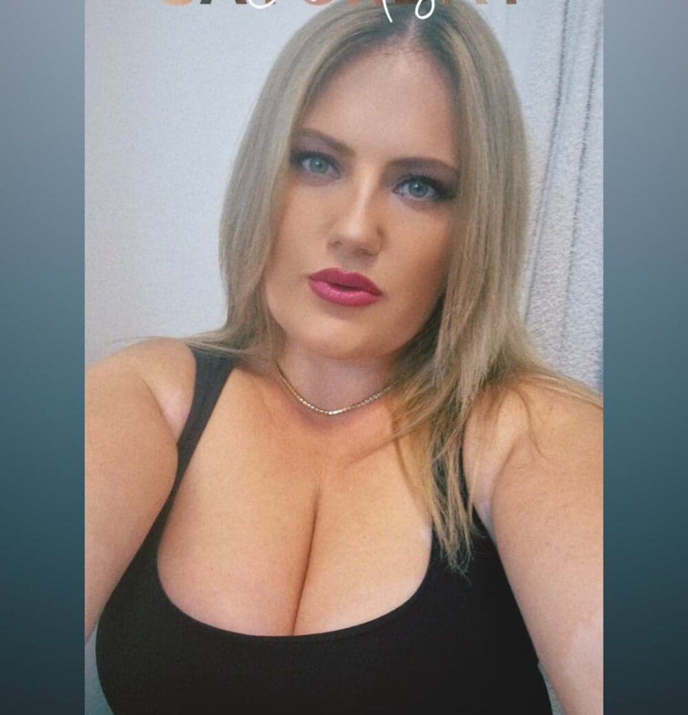amanda-hornySeduction Chatroom