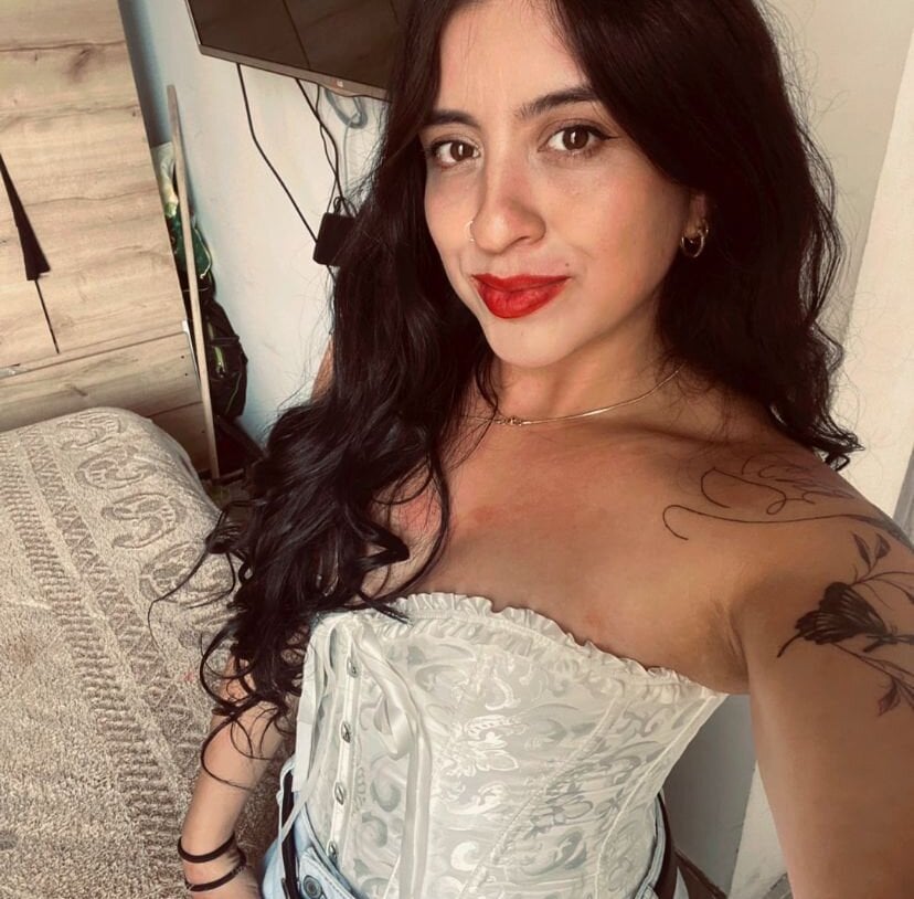 andrea_tasty_tf Chatroom