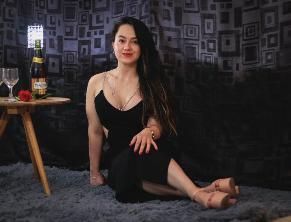 angela_nix Chatroom