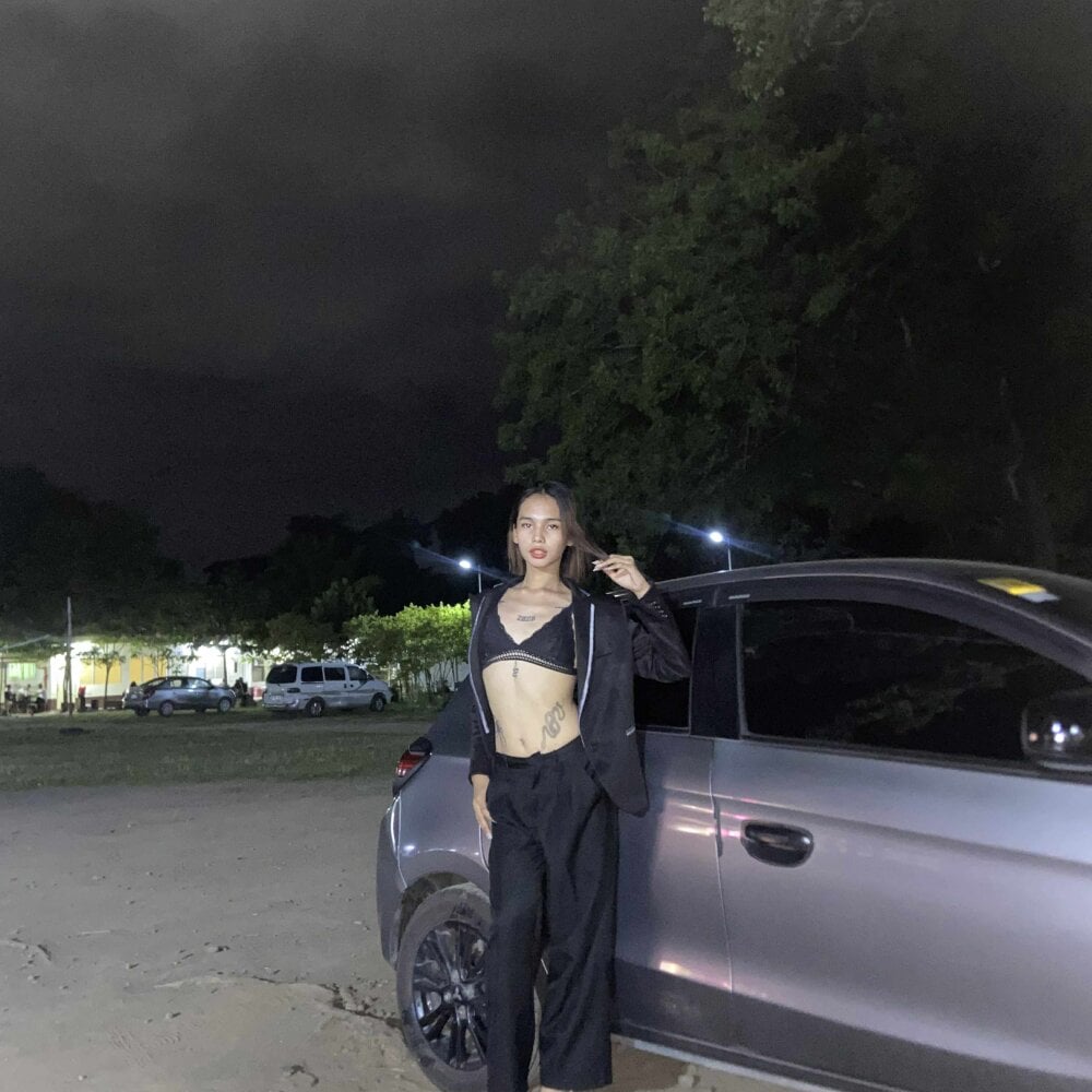 angelic_christine Chatroom