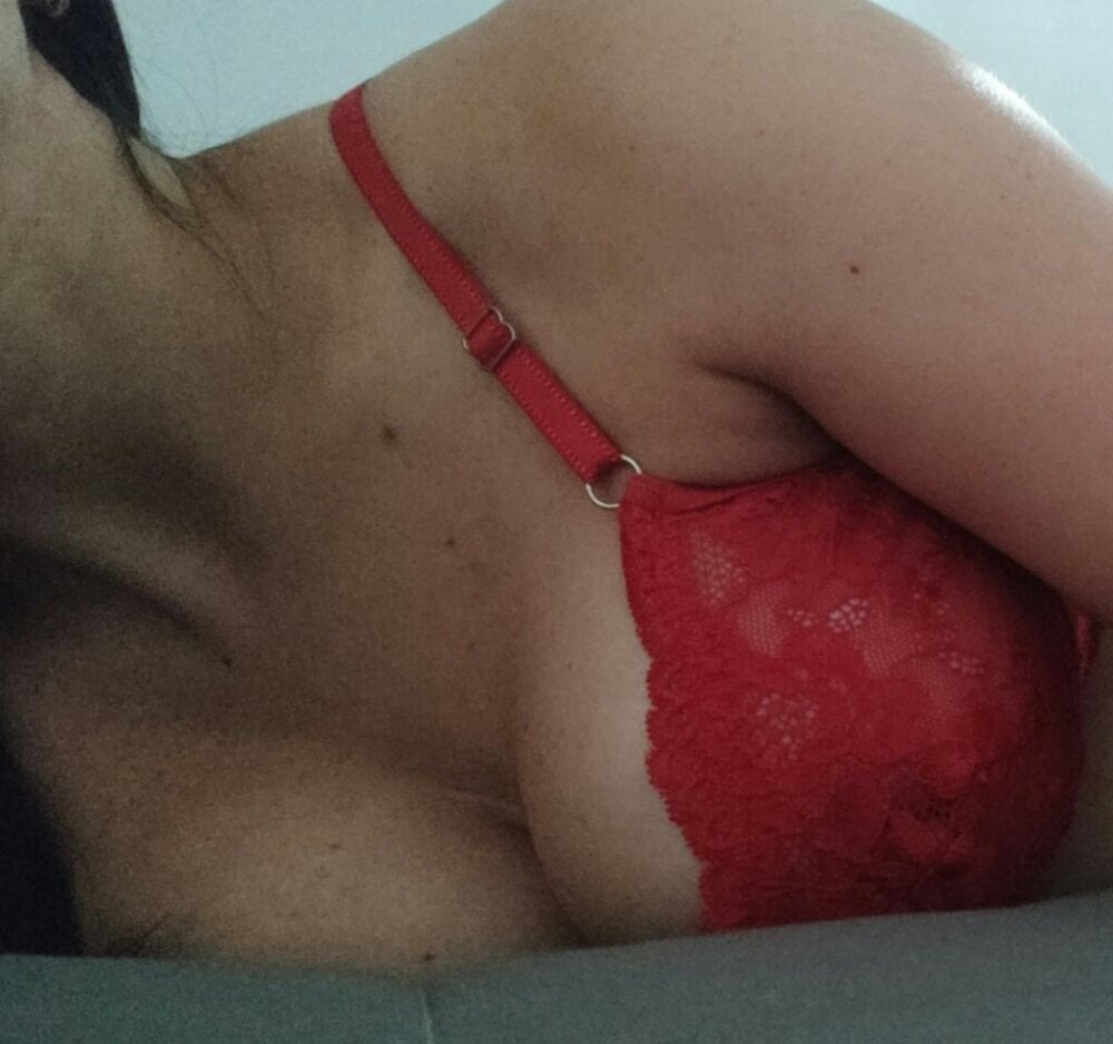 aniany86 Chatroom