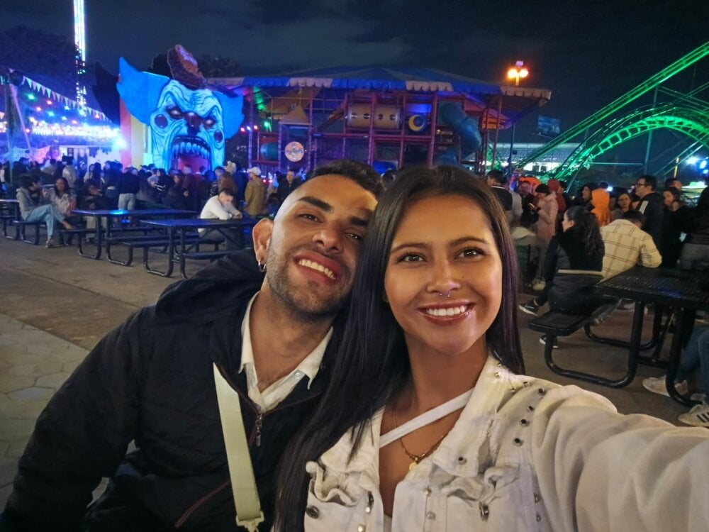 annie_and_ryan Chatroom