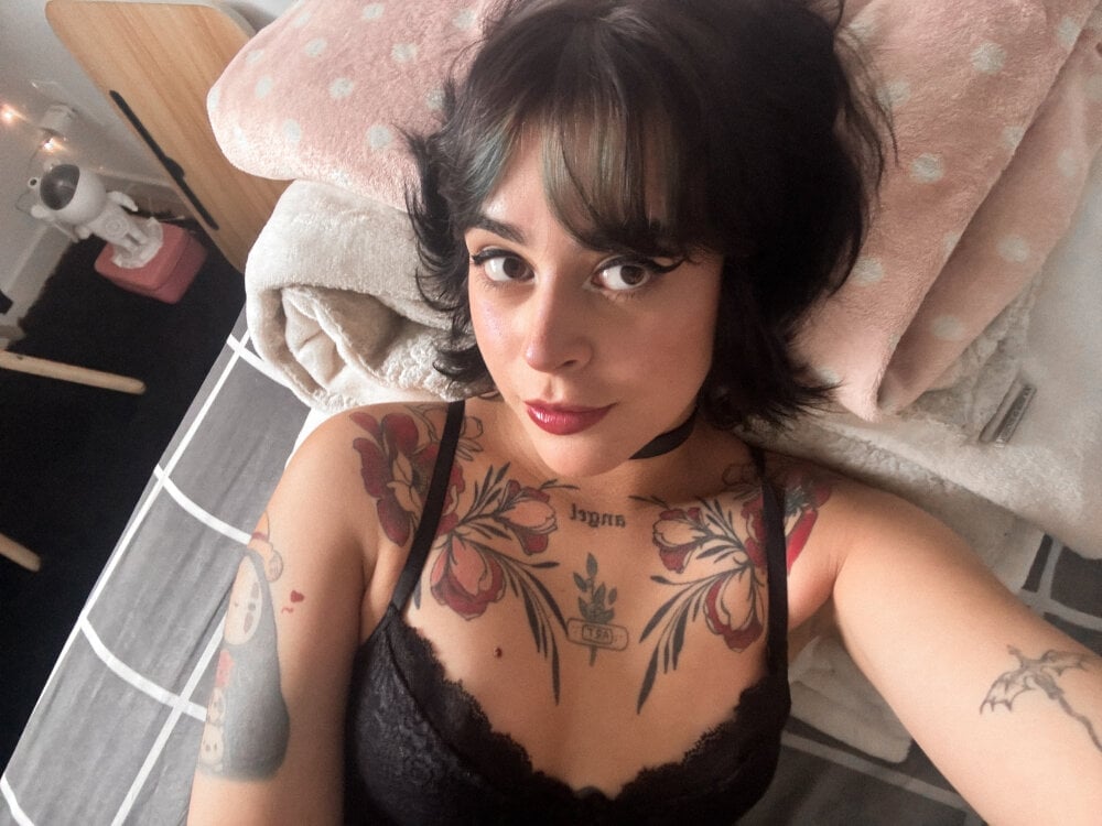 ariane_kimiko Chatroom