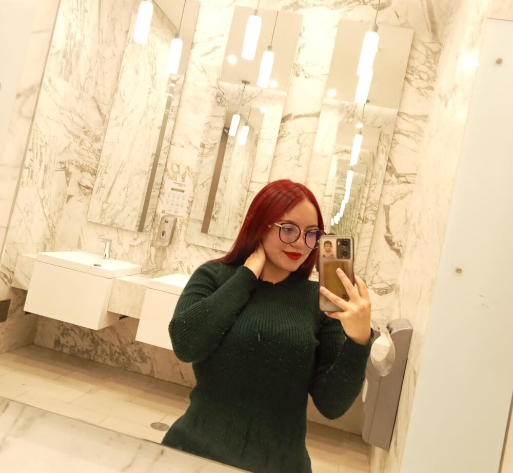 ariannajimenez Chatroom