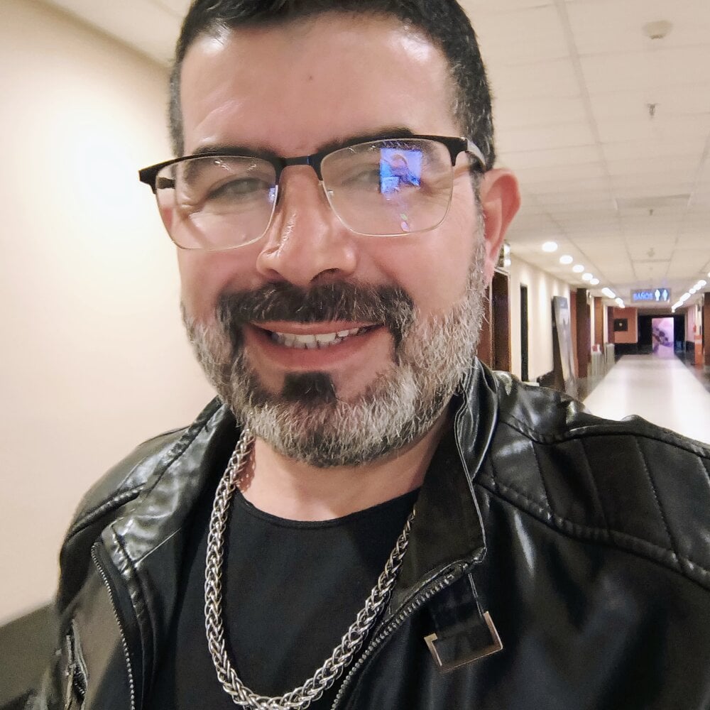 ariel_lokito43 Chatroom