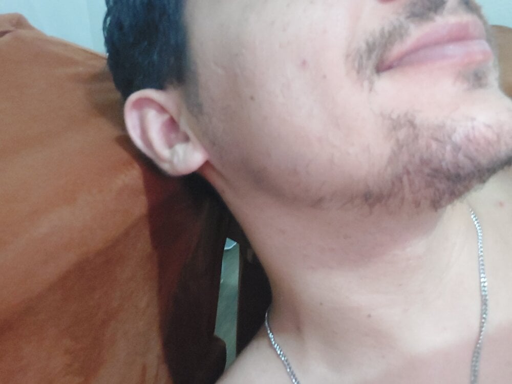 artemis_bonanza Chatroom