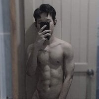 ballbusting_asian Chatroom