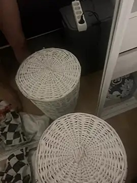 bensenbiz111 Chatroom