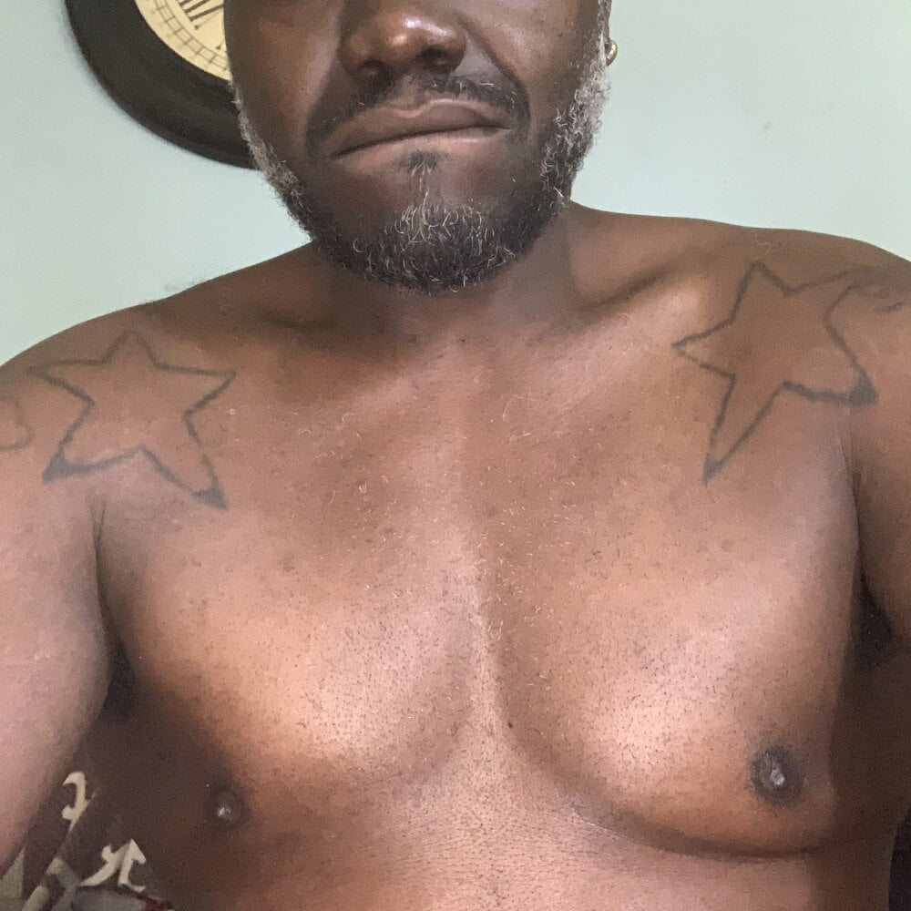 bigdaddyblack205 Chatroom