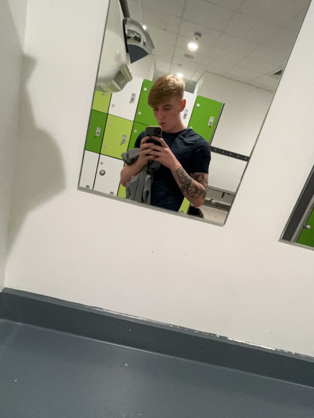 bigdickjay_226 Chatroom