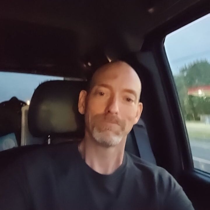 bird-b-n-tha-clouds Chatroom