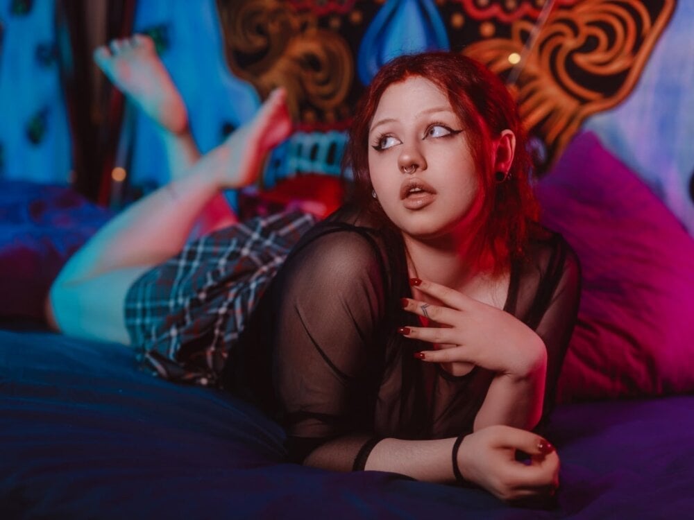 bitchofsun_ Chatroom