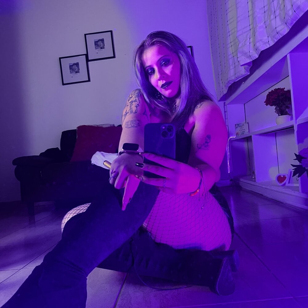 blackwidow_s1 Chatroom