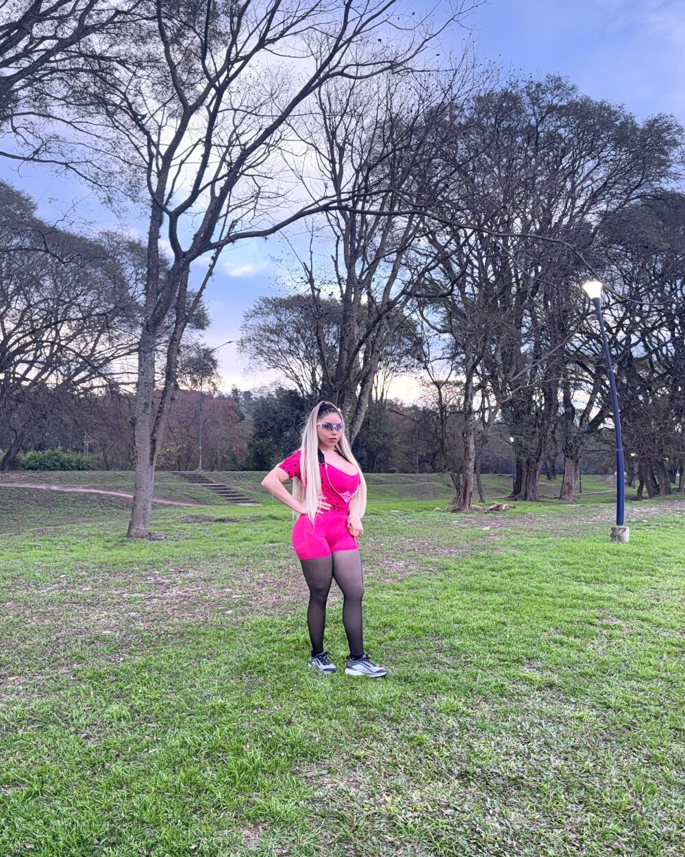 blondehotfilms Chatroom