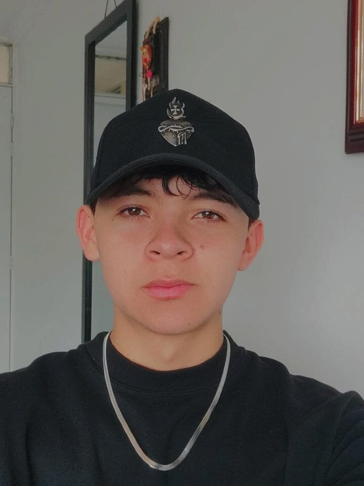 bluewolf247 Chatroom