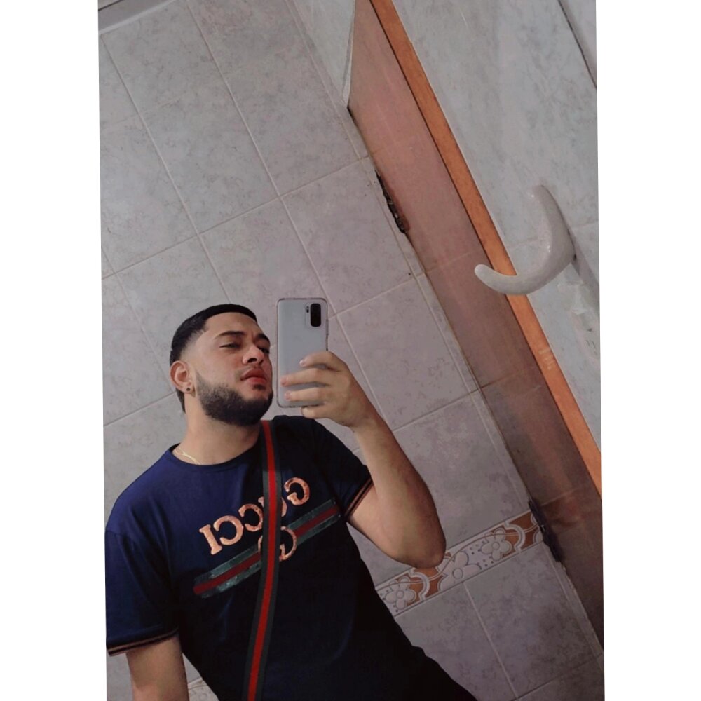 bunny_gucci_ Chatroom