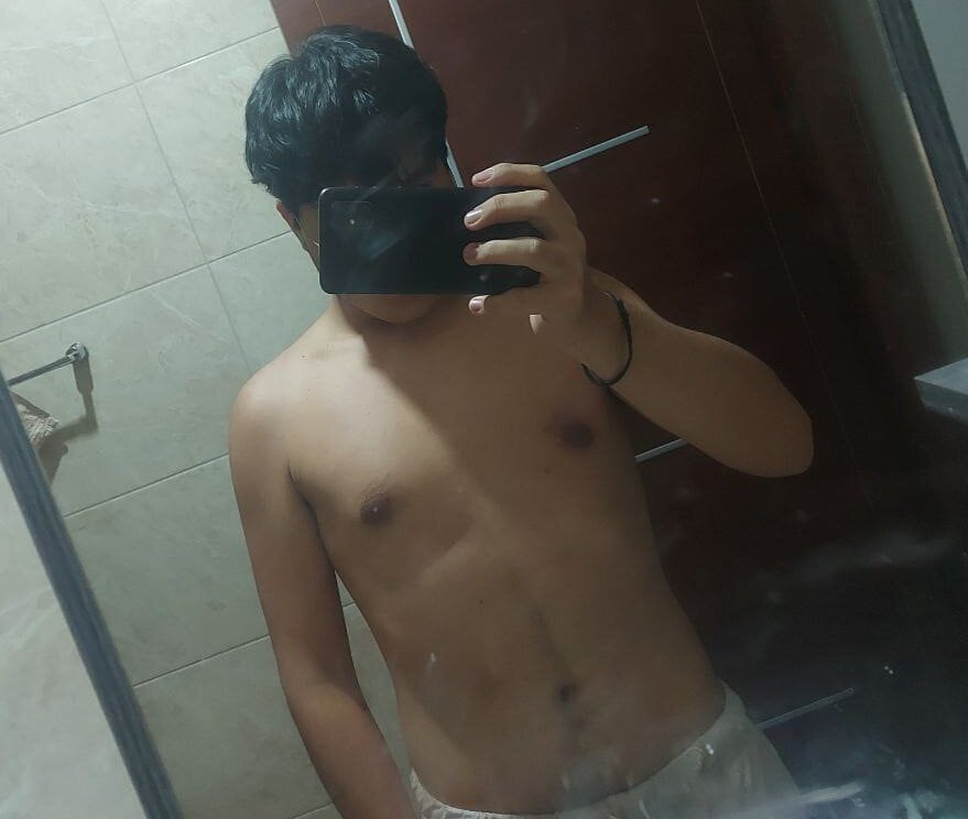 calienteecuatoriano Chatroom