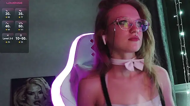 calviafarey Chatroom