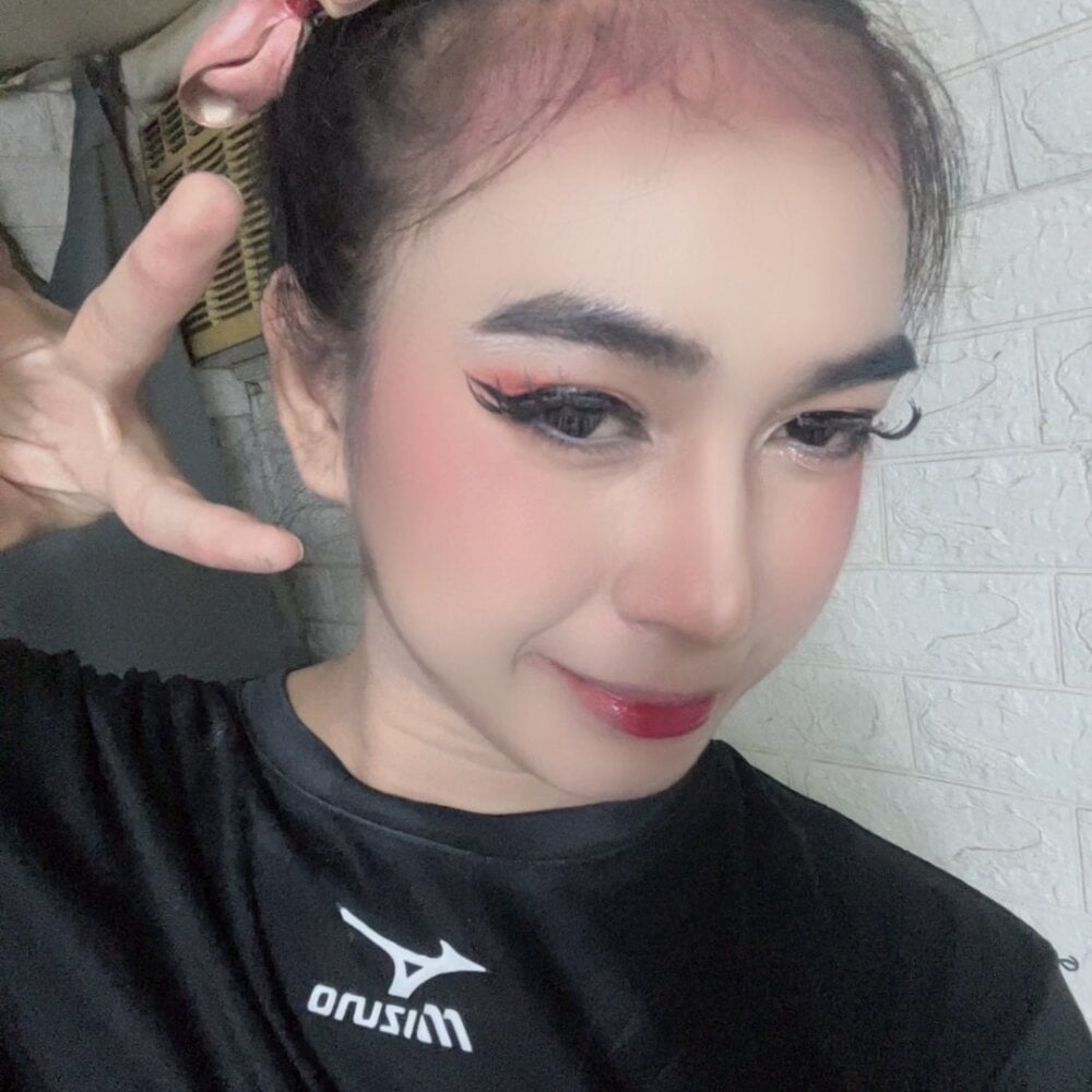 camelastarsairo Chatroom