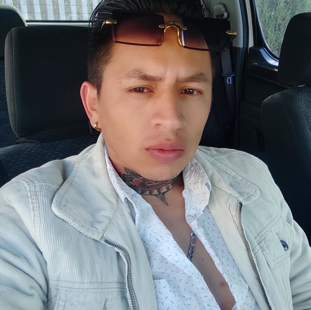 cami-coral1 Chatroom