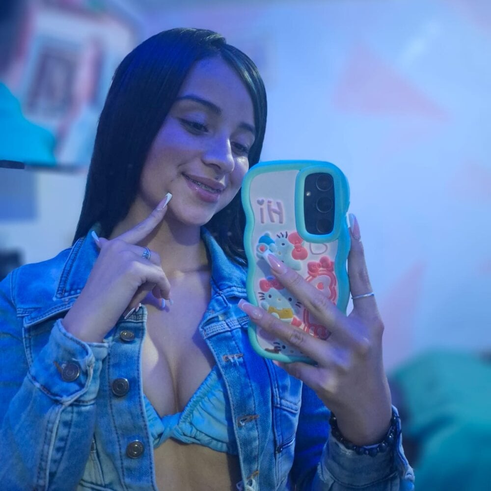 camila_carter1 Chatroom