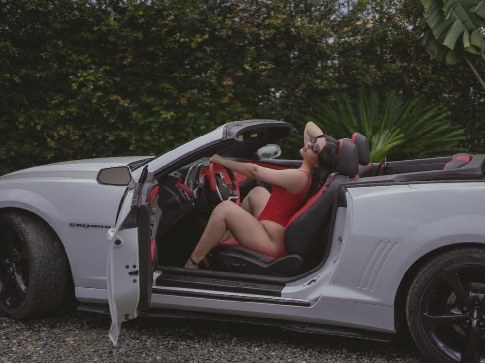 candicewest_ Chatroom