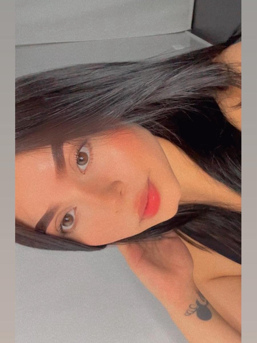 charlote_rossee Chatroom