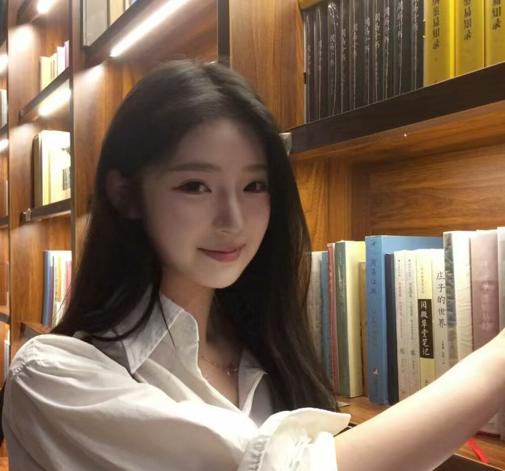 cheerful_girl Chatroom