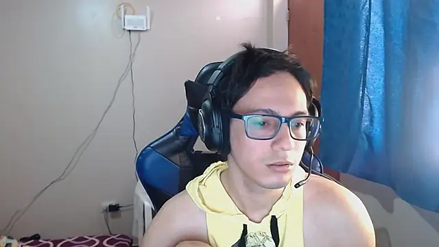 cholitohermoso Chatroom