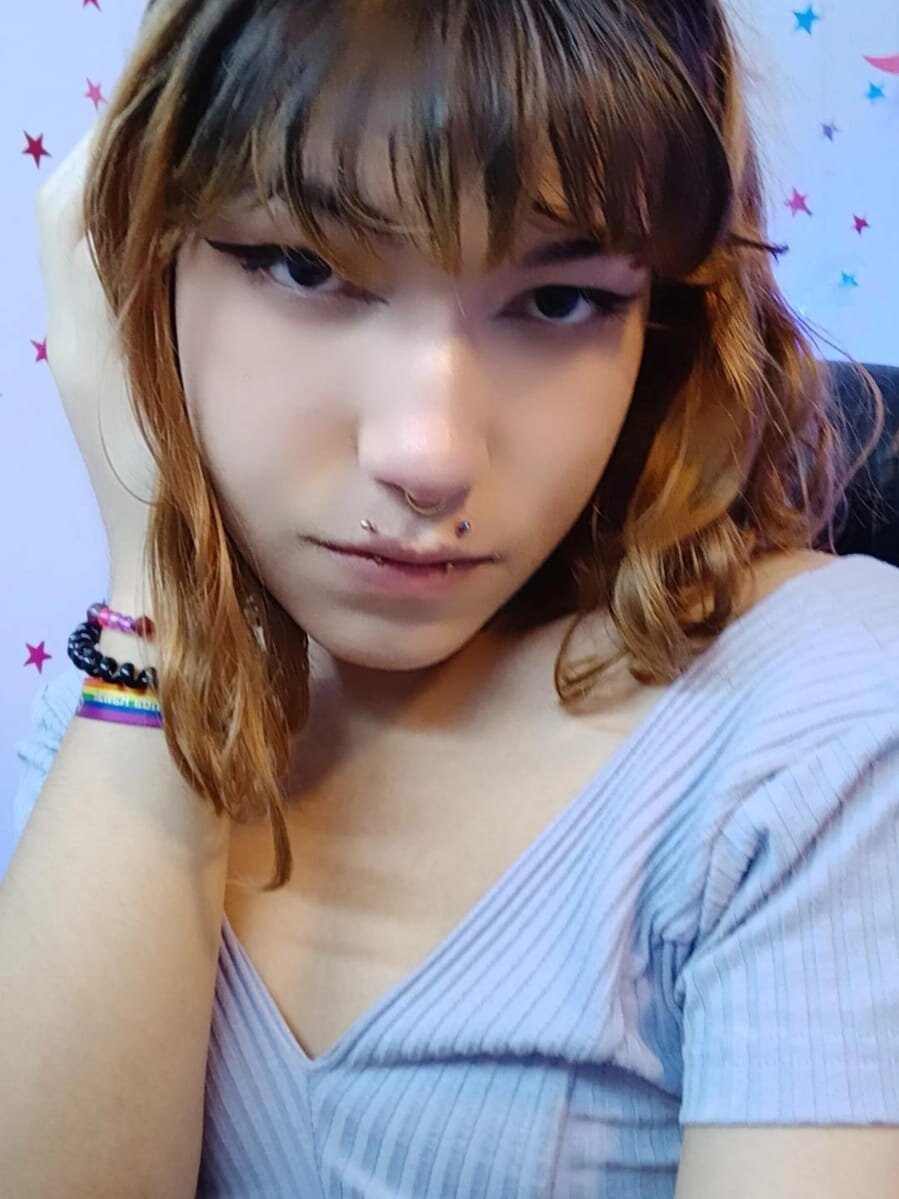 christina_vamp1 Chatroom