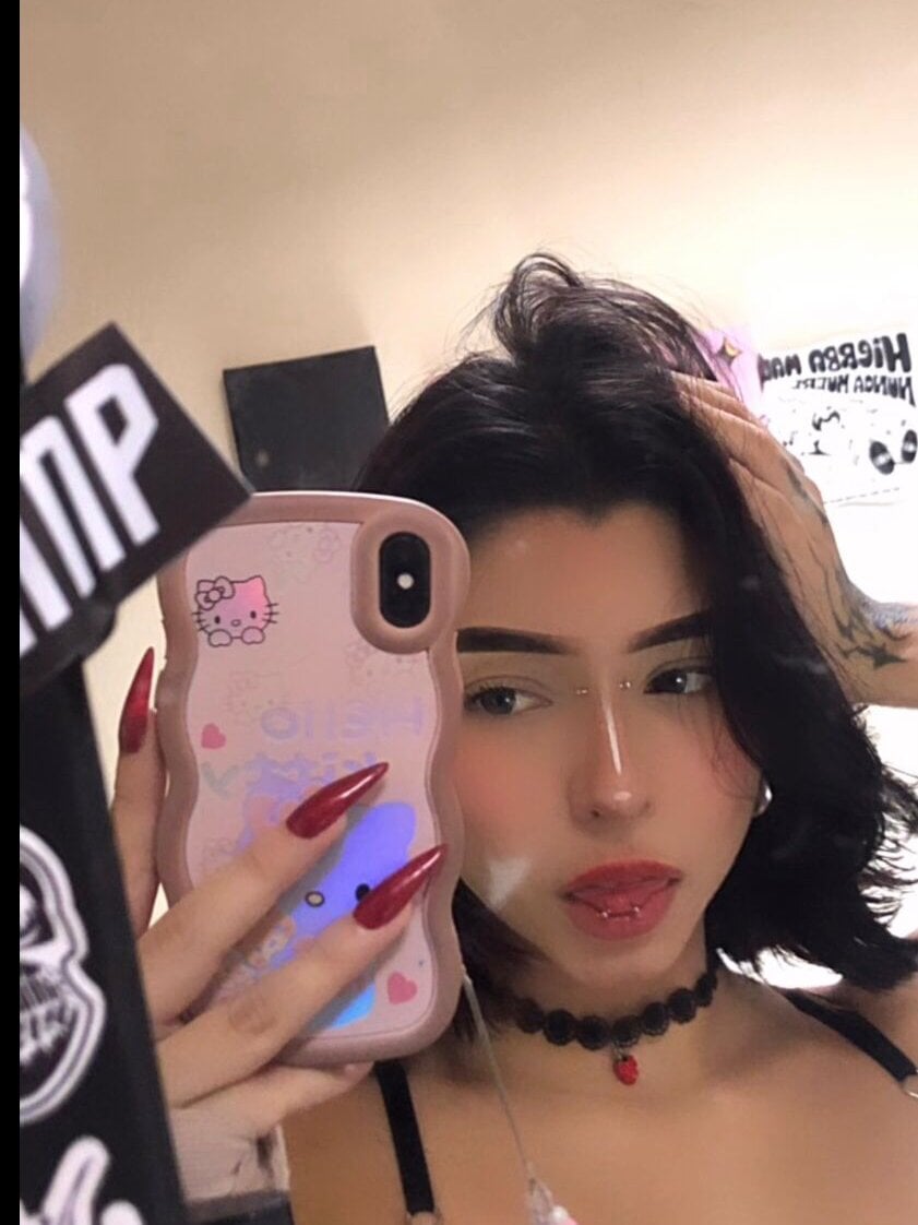 coral_rosse_ Chatroom