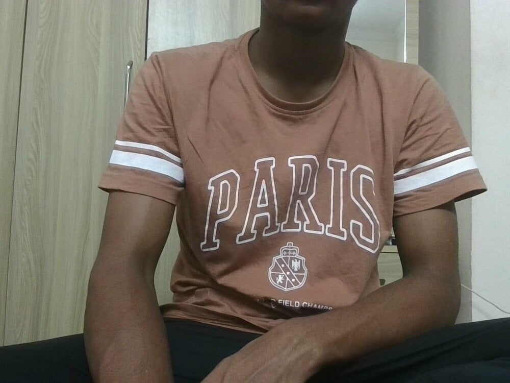 couple3_1_8 Chatroom