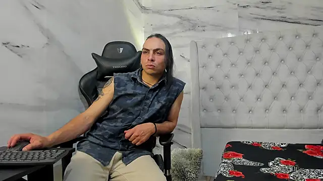 damian_and_tiana Chatroom