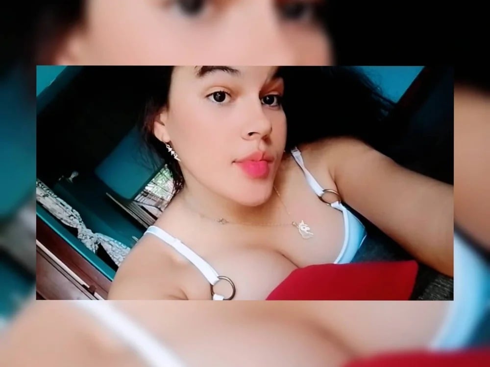 daniela_keng Chatroom
