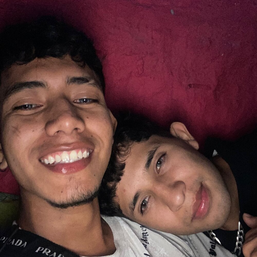 darwinandbrayann Chatroom