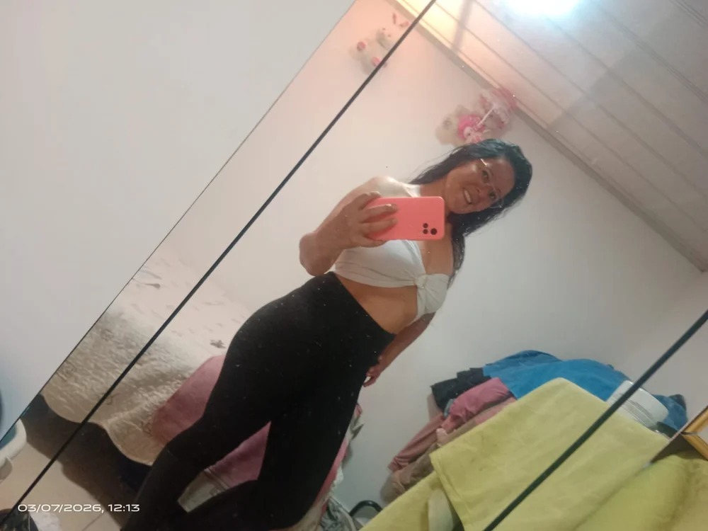 debora_shine Chatroom