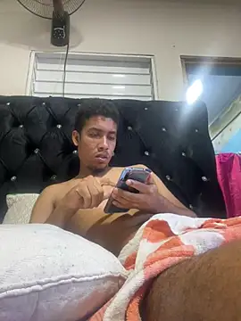 dominick181213 Chatroom