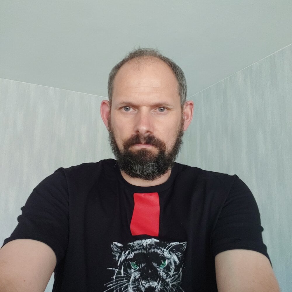 dragon77chelsi Chatroom