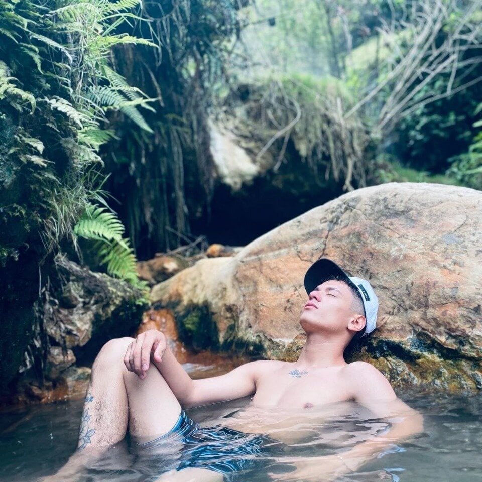 dylan_navas Chatroom