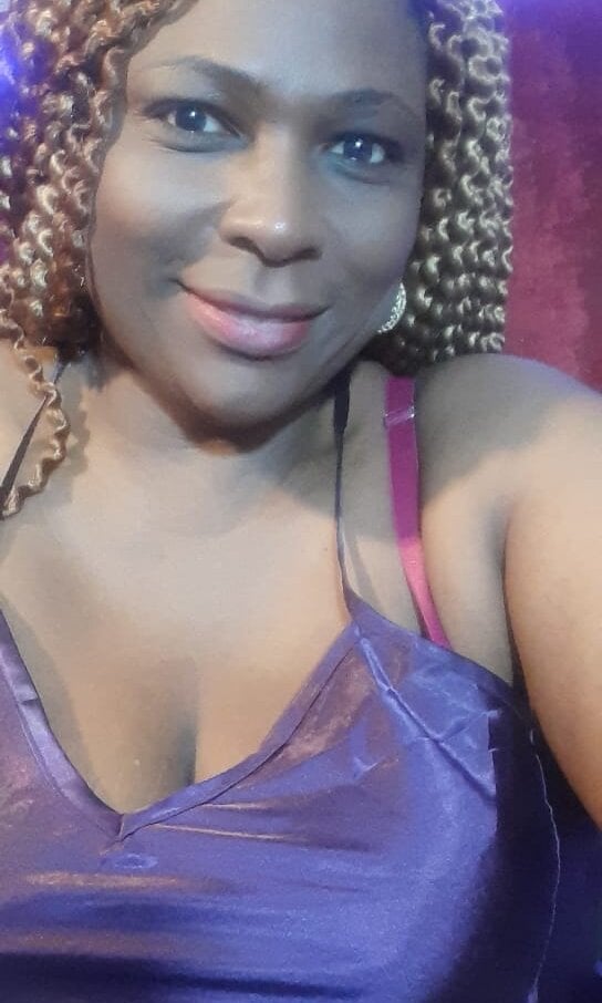 ebony48 Chatroom