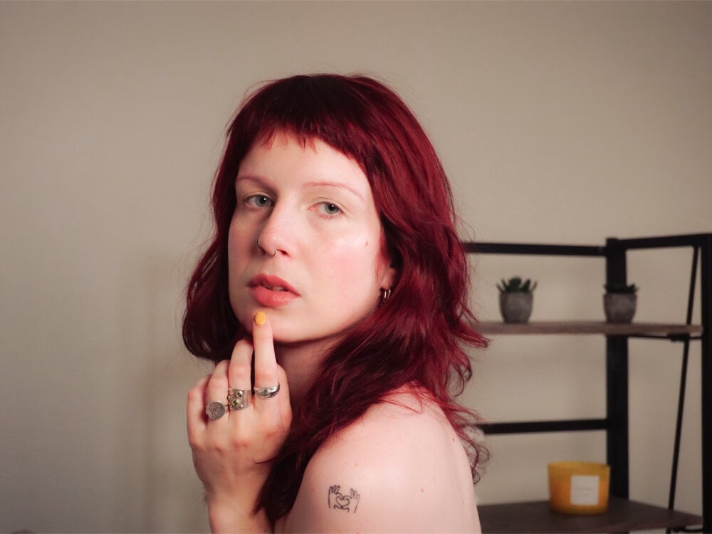 effie_mirelll Chatroom